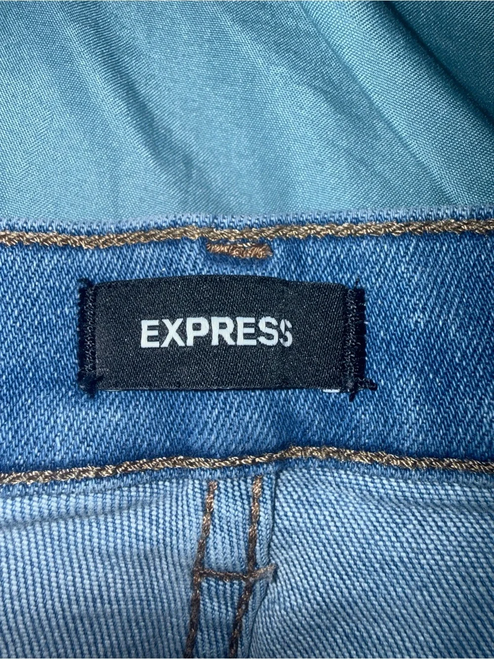 Express Light Wash Cropped Ankle Jeans